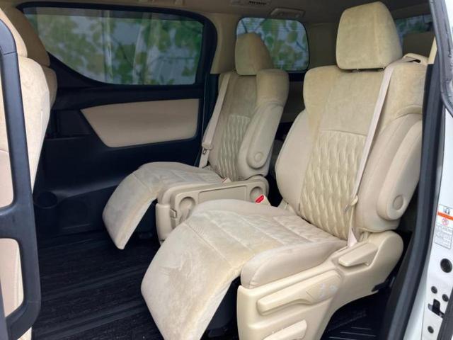 アルファードハイブリッド ４ＷＤハイブリッドＸ　純正　９インチ　ＳＤナビ／フリップダウンモニター　純正　１２．８インチ／デジタルインナーミラー／トヨタセーフティセンス／両側電動スライドドア／車線逸脱防止支援システム／ドライブレコーダー　前後　４ＷＤ（26枚目）