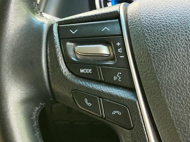 アルファードハイブリッド ４ＷＤハイブリッドＸ　純正　９インチ　ＳＤナビ／フリップダウンモニター　純正　１２．８インチ／デジタルインナーミラー／トヨタセーフティセンス／両側電動スライドドア／車線逸脱防止支援システム／ドライブレコーダー　前後　４ＷＤ（30枚目）