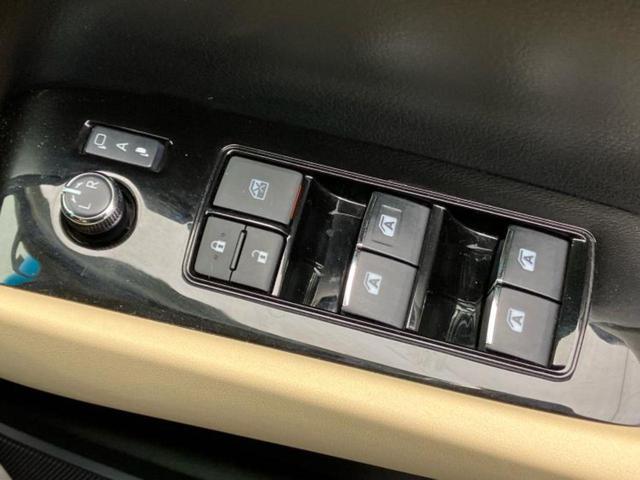 アルファードハイブリッド ４ＷＤハイブリッドＸ　純正　９インチ　ＳＤナビ／フリップダウンモニター　純正　１２．８インチ／デジタルインナーミラー／トヨタセーフティセンス／両側電動スライドドア／車線逸脱防止支援システム／ドライブレコーダー　前後　４ＷＤ（35枚目）