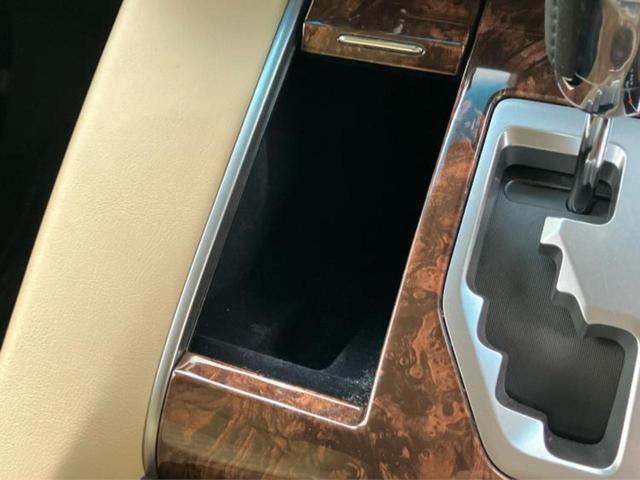 アルファードハイブリッド ４ＷＤハイブリッドＸ　純正　９インチ　ＳＤナビ／フリップダウンモニター　純正　１２．８インチ／デジタルインナーミラー／トヨタセーフティセンス／両側電動スライドドア／車線逸脱防止支援システム／ドライブレコーダー　前後　４ＷＤ（43枚目）