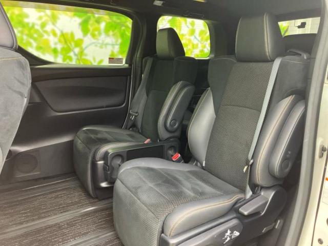 アルファード Ｓタイプゴールド　新品タイヤ／ディスプレイオーディオ＋ナビ９インチ／フリップダウンモニター　純正　１２．１インチ／トヨタセーフティセンス／両側電動スライドドア／車線逸脱防止支援システム／シート　ハーフレザー　ＤＶＤ再生（8枚目）