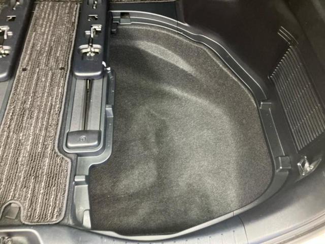 アルファード Ｓタイプゴールド　新品タイヤ／ディスプレイオーディオ＋ナビ９インチ／フリップダウンモニター　純正　１２．１インチ／トヨタセーフティセンス／両側電動スライドドア／車線逸脱防止支援システム／シート　ハーフレザー　ＤＶＤ再生（29枚目）