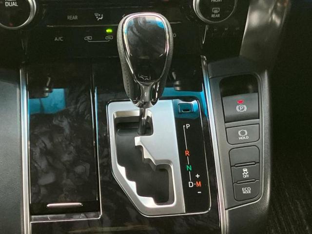 アルファード Ｓタイプゴールド　新品タイヤ／ディスプレイオーディオ＋ナビ９インチ／フリップダウンモニター　純正　１２．１インチ／トヨタセーフティセンス／両側電動スライドドア／車線逸脱防止支援システム／シート　ハーフレザー　ＤＶＤ再生（30枚目）