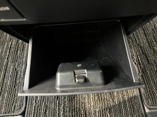 アルファード Ｓタイプゴールド　新品タイヤ／ディスプレイオーディオ＋ナビ９インチ／フリップダウンモニター　純正　１２．１インチ／トヨタセーフティセンス／両側電動スライドドア／車線逸脱防止支援システム／シート　ハーフレザー　ＤＶＤ再生（43枚目）