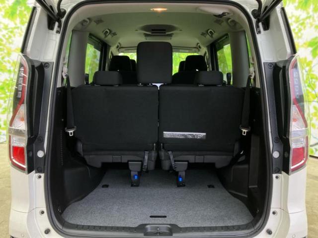 セレナ ｅパワーハイウェイスターＶ　新品タイヤ／純正　１０インチ　ＳＤナビ／フリップダウンモニター／インテリジェントルームミラー／衝突安全装置／両側電動スライドドア／アラウンドビューモニター／プロパイロット／ヘッドランプ　ＬＥＤ　ＥＴＣ（20枚目）