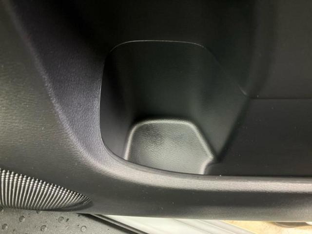 セレナ ｅパワーハイウェイスターＶ　新品タイヤ／純正　１０インチ　ＳＤナビ／フリップダウンモニター／インテリジェントルームミラー／衝突安全装置／両側電動スライドドア／アラウンドビューモニター／プロパイロット／ヘッドランプ　ＬＥＤ　ＥＴＣ（44枚目）