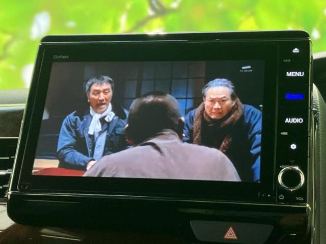 Ｎ－ＢＯＸカスタム Ｌ・ターボコーディネートスタイル　新品タイヤ／純正　８インチ　ＳＤナビ／ホンダセンシング／両側電動スライドドア／シートヒーター　前席／車線逸脱防止支援システム／シート　合皮／ヘッドランプ　ＬＥＤ／Ｂｌｕｅｔｏｏｔｈ接続／ＥＴＣ　ターボ（10枚目）