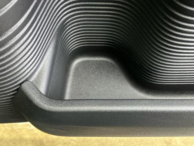 Ｎ－ＢＯＸ ヒョウジュン　保証書／ホンダセンシング／電動スライドドア／車線逸脱防止支援システム／ヘッドランプ　ＬＥＤ／ＥＢＤ付ＡＢＳ／横滑り防止装置／アイドリングストップ／エアバッグ　運転席／エアバッグ　助手席　レーンアシスト（33枚目）