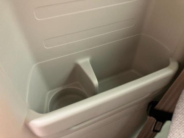 Ｎ－ＢＯＸ ヒョウジュン　保証書／ホンダセンシング／電動スライドドア／車線逸脱防止支援システム／ヘッドランプ　ＬＥＤ／ＥＢＤ付ＡＢＳ／横滑り防止装置／アイドリングストップ／エアバッグ　運転席／エアバッグ　助手席　レーンアシスト（42枚目）