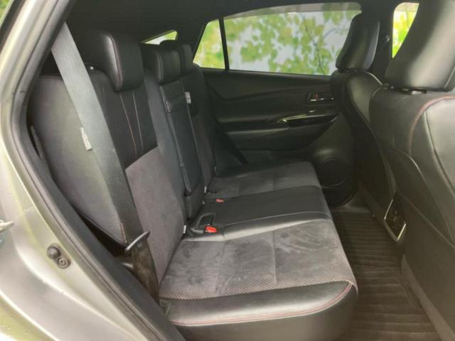 ハリアー ４ＷＤプログレス　ＪＢＬ／純正　９インチ　ＳＤナビ／トヨタセーフティセンス／パノラミックビューモニター／車線逸脱防止支援システム／シート　ハーフレザー／電動バックドア／ヘッドランプ　ＬＥＤ／Ｂｌｕｅｔｏｏｔｈ接続（6枚目）