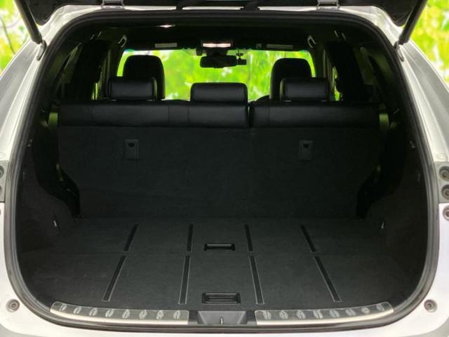 ハリアー ４ＷＤプログレス　ＪＢＬ／純正　９インチ　ＳＤナビ／トヨタセーフティセンス／パノラミックビューモニター／車線逸脱防止支援システム／シート　ハーフレザー／電動バックドア／ヘッドランプ　ＬＥＤ／Ｂｌｕｅｔｏｏｔｈ接続（19枚目）