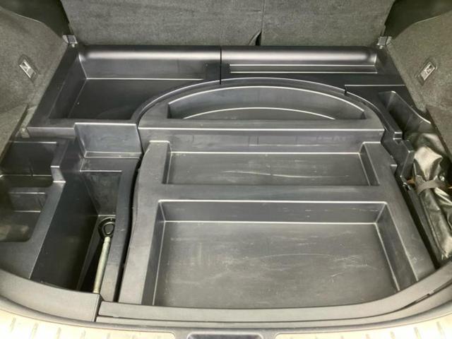 ハリアー ４ＷＤプログレス　ＪＢＬ／純正　９インチ　ＳＤナビ／トヨタセーフティセンス／パノラミックビューモニター／車線逸脱防止支援システム／シート　ハーフレザー／電動バックドア／ヘッドランプ　ＬＥＤ／Ｂｌｕｅｔｏｏｔｈ接続（26枚目）