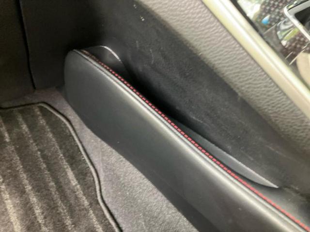 ハリアー ４ＷＤプログレス　ＪＢＬ／純正　９インチ　ＳＤナビ／トヨタセーフティセンス／パノラミックビューモニター／車線逸脱防止支援システム／シート　ハーフレザー／電動バックドア／ヘッドランプ　ＬＥＤ／Ｂｌｕｅｔｏｏｔｈ接続（46枚目）