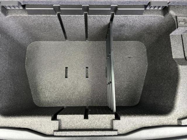 レヴォーグ ４ＷＤ１．６ＳＴＩスポーツアイサイト　新品タイヤ／ＳＴＩエアロ／純正　ＳＤナビ／アイサイト／シートヒーター　前席／車線逸脱防止支援システム／シート　合皮／ヘッドランプ　ＬＥＤ／Ｂｌｕｅｔｏｏｔｈ接続／ＥＴＣ／ＥＢＤ付ＡＢＳ　フルエアロ（25枚目）