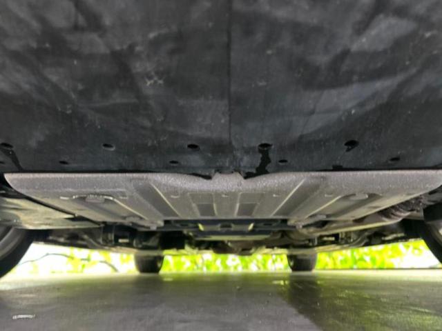 レヴォーグ ４ＷＤ１．６ＳＴＩスポーツアイサイト　新品タイヤ／ＳＴＩエアロ／純正　ＳＤナビ／アイサイト／シートヒーター　前席／車線逸脱防止支援システム／シート　合皮／ヘッドランプ　ＬＥＤ／Ｂｌｕｅｔｏｏｔｈ接続／ＥＴＣ／ＥＢＤ付ＡＢＳ　フルエアロ（50枚目）