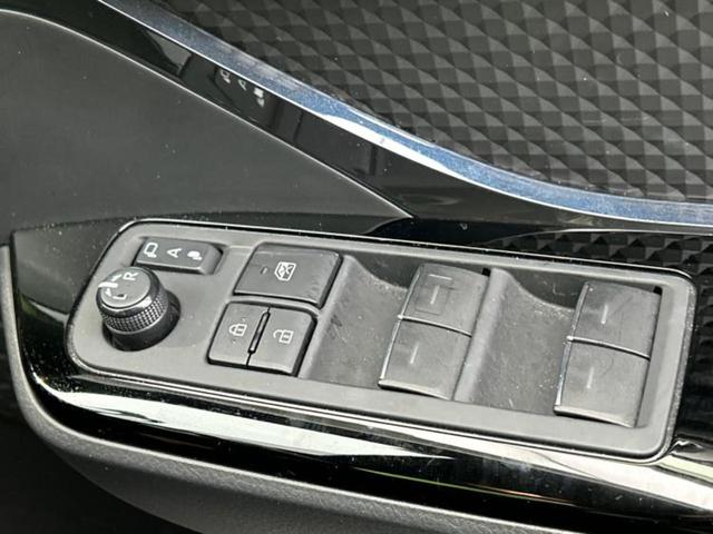 C-HR Gモードネロセーフティプラス2 ディスプレイオーディオ+ナビ8インチ/トヨタセーフティセンス/シートヒーター 前席/車線逸脱防止支援システム/シート ハーフレザー/ドライブレコーダー 純正/ヘッドランプ LED 衝突被害軽減システム(32枚目)