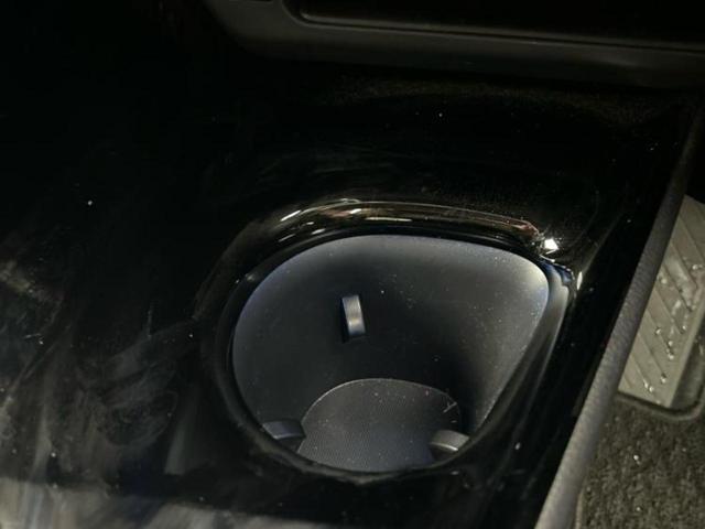 C-HR Gモードネロセーフティプラス2 ディスプレイオーディオ+ナビ8インチ/トヨタセーフティセンス/シートヒーター 前席/車線逸脱防止支援システム/シート ハーフレザー/ドライブレコーダー 純正/ヘッドランプ LED 衝突被害軽減システム(42枚目)