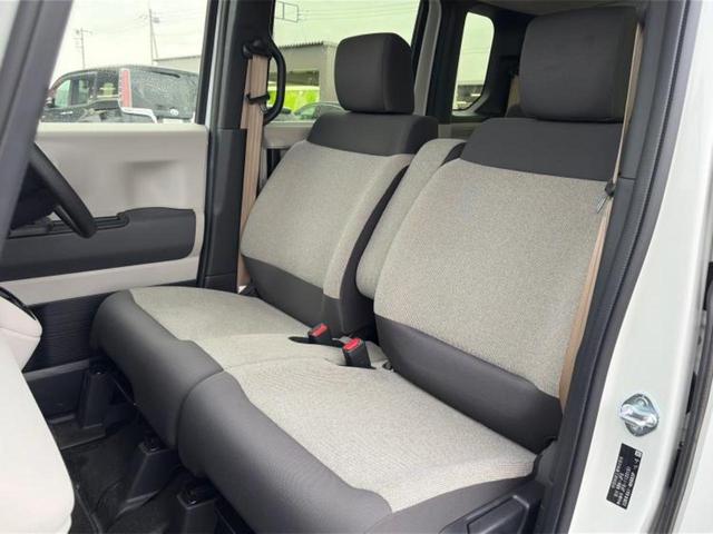 Ｎ－ＢＯＸ ヒョウジュン　保証書／ホンダセンシング／電動スライドドア／車線逸脱防止支援システム／ヘッドランプ　ＬＥＤ／ＥＢＤ付ＡＢＳ／横滑り防止装置／アイドリングストップ／禁煙車／エアバッグ　運転席／エアバッグ　助手席（6枚目）