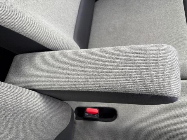 Ｎ－ＢＯＸ ヒョウジュン　保証書／ホンダセンシング／電動スライドドア／車線逸脱防止支援システム／ヘッドランプ　ＬＥＤ／ＥＢＤ付ＡＢＳ／横滑り防止装置／アイドリングストップ／禁煙車／エアバッグ　運転席／エアバッグ　助手席（26枚目）