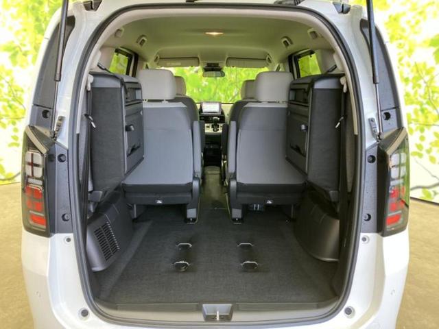 フリード ｅＨＥＶエアー　保証書／純正　８インチ　ナビ／ホンダセンシング／両側電動スライドドア／車線逸脱防止支援システム／登録済未使用車／ヘッドランプ　ＬＥＤ／ＵＳＢジャック／Ｂｌｕｅｔｏｏｔｈ接続／ＥＢＤ付ＡＢＳ　禁煙車（21枚目）