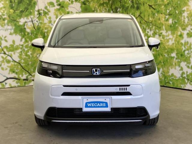 フリード ｅＨＥＶエアー　保証書／純正　８インチ　ナビ／ホンダセンシング／両側電動スライドドア／車線逸脱防止支援システム／登録済未使用車／ヘッドランプ　ＬＥＤ／ＵＳＢジャック／Ｂｌｕｅｔｏｏｔｈ接続／ＥＢＤ付ＡＢＳ　禁煙車（46枚目）