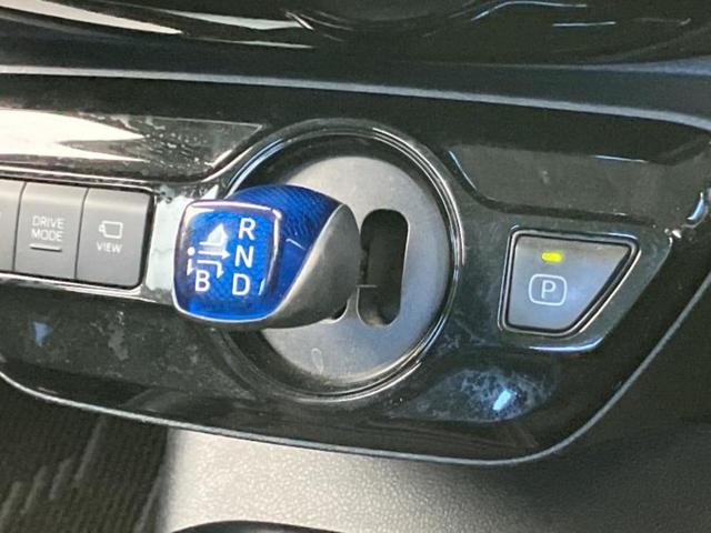 プリウス Ｓセーフティプラス２　保証書／純正　９インチ　ＳＤナビ／トヨタセーフティセンス／全方位モニター／車線逸脱防止支援システム／ヘッドランプ　ＬＥＤ／Ｂｌｕｅｔｏｏｔｈ接続／ＥＢＤ付ＡＢＳ／横滑り防止装置　衝突被害軽減システム（19枚目）