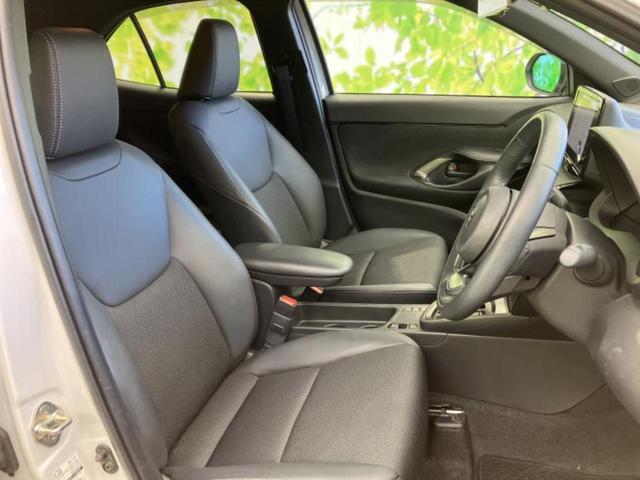 ヤリスクロス ハイブリッドＺ　保証書／ディスプレイオーディオ＋ナビ８インチ／トヨタセーフティセンス／シートヒーター　前席／パノラミックビューモニター／車線逸脱防止支援システム／シート　ハーフレザー／ドライブレコーダー　前後（5枚目）