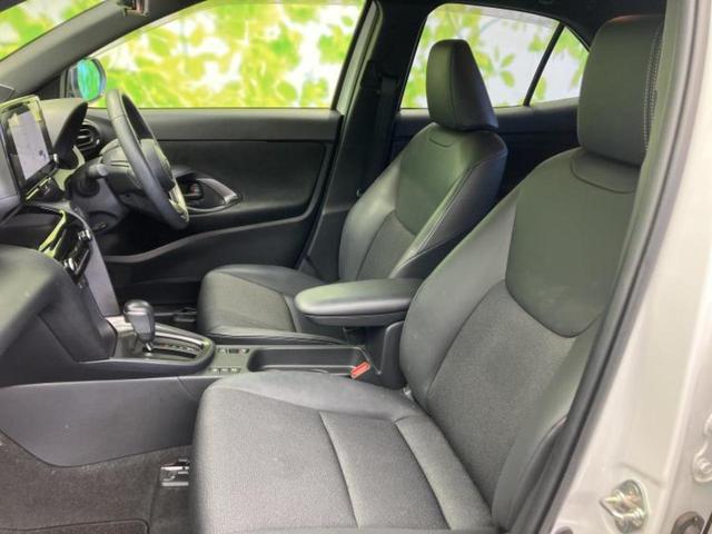 ヤリスクロス ハイブリッドＺ　保証書／ディスプレイオーディオ＋ナビ８インチ／トヨタセーフティセンス／シートヒーター　前席／パノラミックビューモニター／車線逸脱防止支援システム／シート　ハーフレザー／ドライブレコーダー　前後（7枚目）