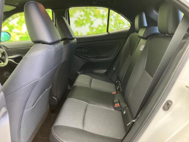 ヤリスクロス ハイブリッドＺ　保証書／ディスプレイオーディオ＋ナビ８インチ／トヨタセーフティセンス／シートヒーター　前席／パノラミックビューモニター／車線逸脱防止支援システム／シート　ハーフレザー／ドライブレコーダー　前後（8枚目）