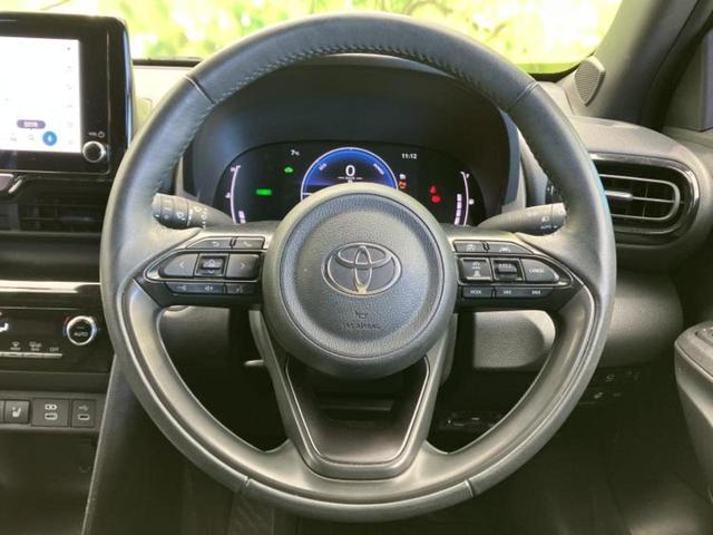 ヤリスクロス ハイブリッドＺ　保証書／ディスプレイオーディオ＋ナビ８インチ／トヨタセーフティセンス／シートヒーター　前席／パノラミックビューモニター／車線逸脱防止支援システム／シート　ハーフレザー／ドライブレコーダー　前後（16枚目）