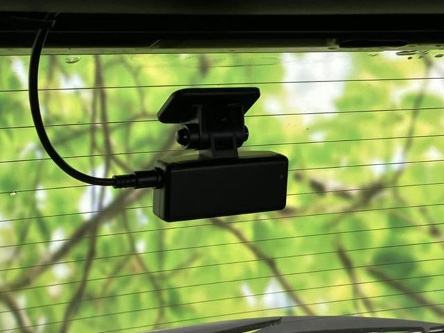 ヤリスクロス ハイブリッドＺ　保証書／ディスプレイオーディオ＋ナビ８インチ／トヨタセーフティセンス／シートヒーター　前席／パノラミックビューモニター／車線逸脱防止支援システム／シート　ハーフレザー／ドライブレコーダー　前後（39枚目）