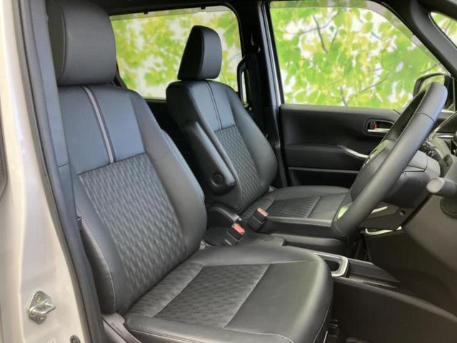 ノア ハイブリッドＳ－Ｚ　エアロ／保証書／純正　１０インチ　ＳＤナビ／フリップダウンモニター　純正　１３．２インチ／衝突安全装置／両側電動スライドドア／シートヒーター／パノラミックビューモニター／車線逸脱防止支援システム（5枚目）