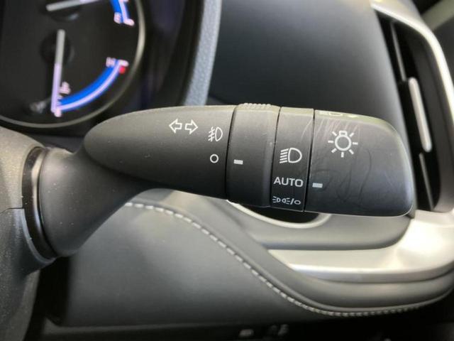 ノア ハイブリッドＳ－Ｚ　エアロ／保証書／純正　１０インチ　ＳＤナビ／フリップダウンモニター　純正　１３．２インチ／衝突安全装置／両側電動スライドドア／シートヒーター／パノラミックビューモニター／車線逸脱防止支援システム（17枚目）