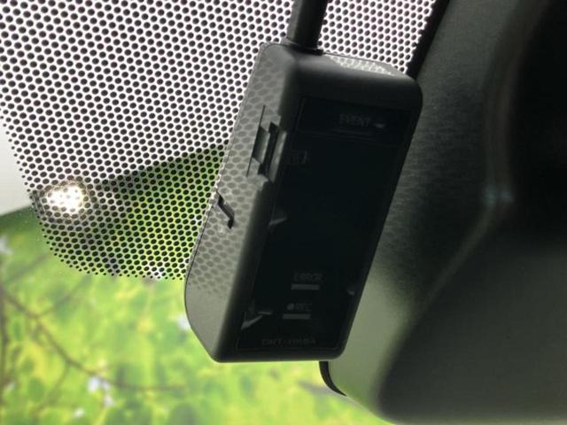 ノア ハイブリッドＳ－Ｚ　エアロ／保証書／純正　１０インチ　ＳＤナビ／フリップダウンモニター　純正　１３．２インチ／衝突安全装置／両側電動スライドドア／シートヒーター／パノラミックビューモニター／車線逸脱防止支援システム（37枚目）