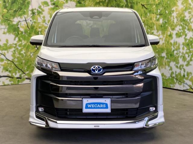 ノア ハイブリッドＳ－Ｚ　エアロ／保証書／純正　１０インチ　ＳＤナビ／フリップダウンモニター　純正　１３．２インチ／衝突安全装置／両側電動スライドドア／シートヒーター／パノラミックビューモニター／車線逸脱防止支援システム（46枚目）