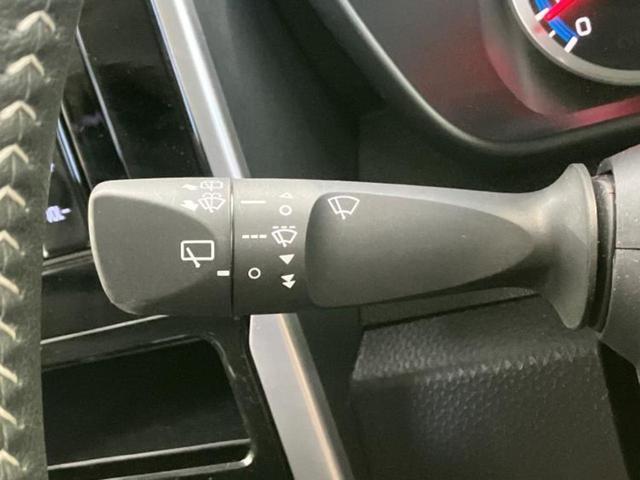 ルーミー カスタムＧ－Ｔ　モデリスタエアロ／保証書／純正　ＳＤナビ／トヨタセーフティセンス／両側電動スライドドア／シートヒーター　前席／車線逸脱防止支援システム／ドライブレコーダー　前後／ヘッドランプ　ＬＥＤ　フルエアロ（17枚目）