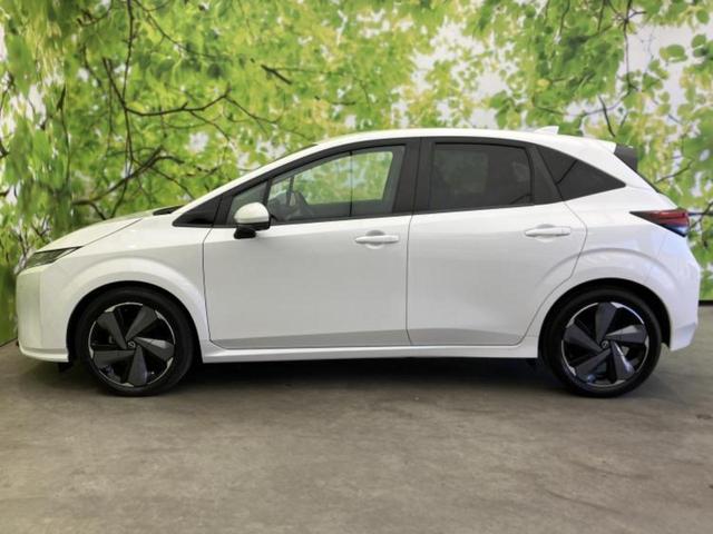 オーラ Ｇレザーエディション　純正　９インチ　メモリーナビ／インテリジェントルームミラー／エマージェンシーブレーキ／アラウンドビューモニター／車線逸脱防止支援システム／シート　フルレザー／ヘッドランプ　ＬＥＤ　革シート　ＥＴＣ（2枚目）