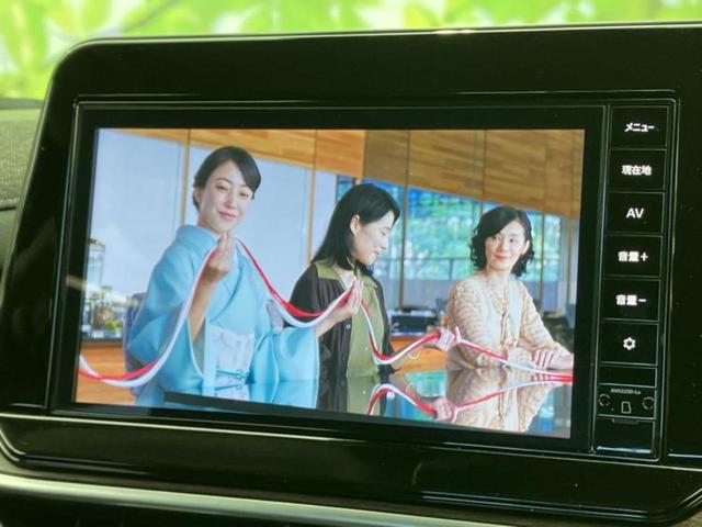 オーラ Ｇレザーエディション　純正　９インチ　メモリーナビ／インテリジェントルームミラー／エマージェンシーブレーキ／アラウンドビューモニター／車線逸脱防止支援システム／シート　フルレザー／ヘッドランプ　ＬＥＤ　革シート　ＥＴＣ（10枚目）