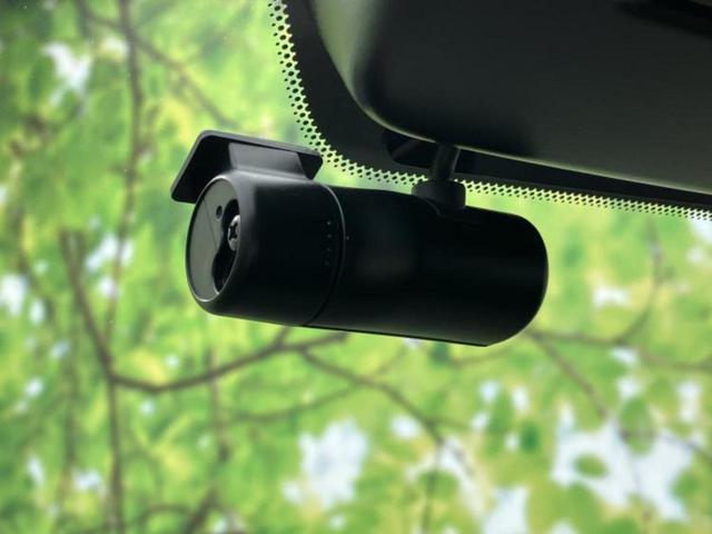 オーラ Ｇレザーエディション　純正　９インチ　メモリーナビ／インテリジェントルームミラー／エマージェンシーブレーキ／アラウンドビューモニター／車線逸脱防止支援システム／シート　フルレザー／ヘッドランプ　ＬＥＤ　革シート　ＥＴＣ（34枚目）