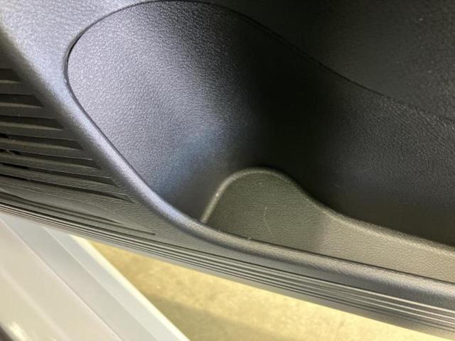 オーラ Ｇレザーエディション　純正　９インチ　メモリーナビ／インテリジェントルームミラー／エマージェンシーブレーキ／アラウンドビューモニター／車線逸脱防止支援システム／シート　フルレザー／ヘッドランプ　ＬＥＤ　革シート　ＥＴＣ（42枚目）