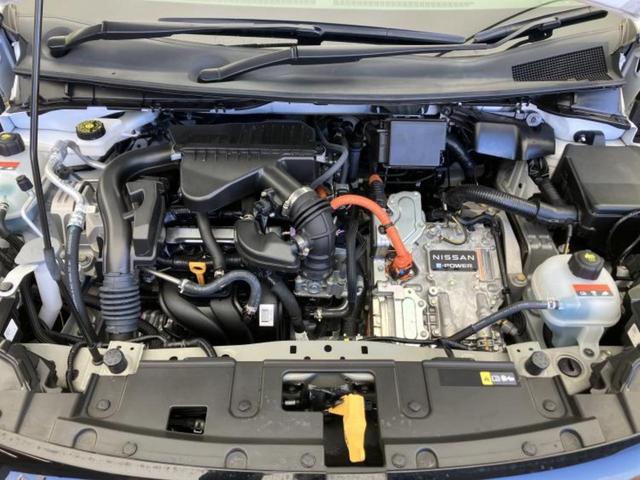 オーラ Ｇレザーエディション　純正　９インチ　メモリーナビ／インテリジェントルームミラー／エマージェンシーブレーキ／アラウンドビューモニター／車線逸脱防止支援システム／シート　フルレザー／ヘッドランプ　ＬＥＤ　革シート　ＥＴＣ（50枚目）