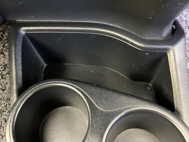 アクア G 新品タイヤ/純正 SDナビ/Bluetooth接続/ETC/EBD付ABS/横滑り防止装置/バックモニター/フルセグTV/DVD/エアバッグ 運転席/エアバッグ 助手席/パワーウインドウ バックカメラ(36枚目)