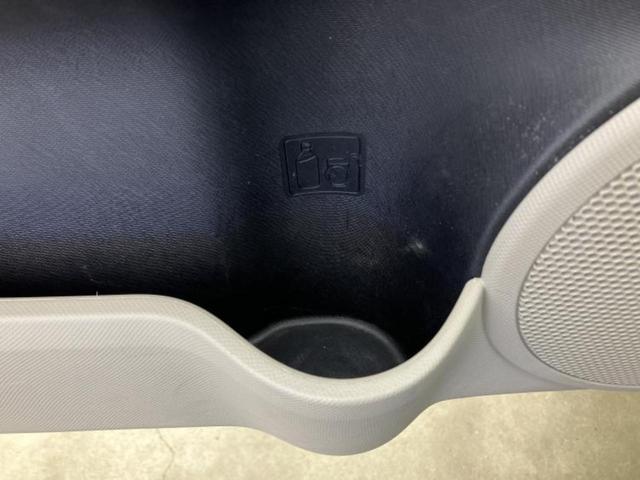 アクア G 新品タイヤ/純正 SDナビ/Bluetooth接続/ETC/EBD付ABS/横滑り防止装置/バックモニター/フルセグTV/DVD/エアバッグ 運転席/エアバッグ 助手席/パワーウインドウ バックカメラ(42枚目)