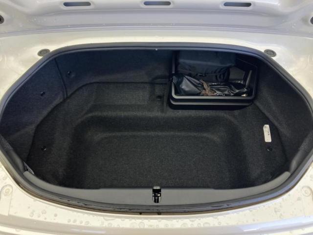 ロードスターＲＦ ＶＳホワイトセレクション　純正エアロ／保証書／純正　ＳＤナビ／アイアクティブセンス（マツダ）／シートヒーター／車線逸脱防止支援システム／シート　合皮／ドライブレコーダー　純正／ヘッドランプ　ＬＥＤ／Ｂｌｕｅｔｏｏｔｈ接続（7枚目）