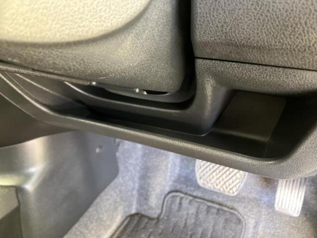 ノート Ｘ　新品タイヤ／純正　ＳＤナビ／ＥＴＣ／ＥＢＤ付ＡＢＳ／アイドリングストップ／ワンセグＴＶ／ＤＶＤ／エアバッグ　運転席／エアバッグ　助手席／パワーウインドウ／エンジンスタートボタン／キーレスエントリー（37枚目）