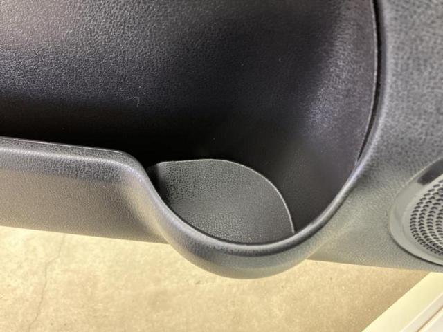 ノート Ｘ　新品タイヤ／純正　ＳＤナビ／ＥＴＣ／ＥＢＤ付ＡＢＳ／アイドリングストップ／ワンセグＴＶ／ＤＶＤ／エアバッグ　運転席／エアバッグ　助手席／パワーウインドウ／エンジンスタートボタン／キーレスエントリー（40枚目）