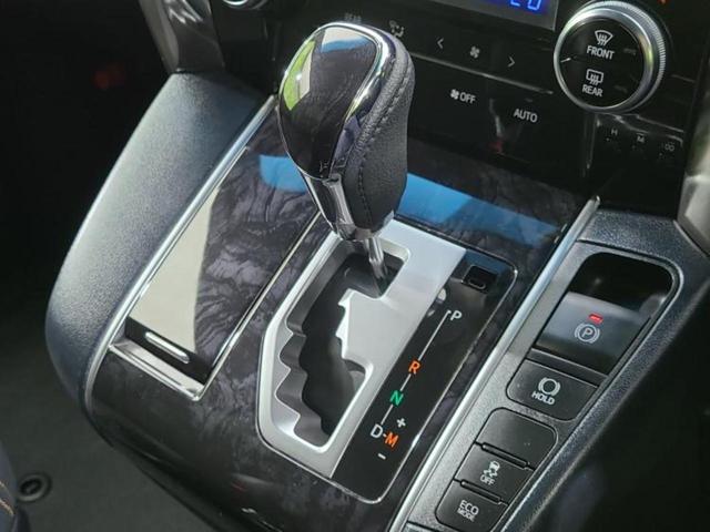 ヴェルファイア Ｚゴールデンアイズ　★★★新品タイヤ／ディスプレイオーディオ９インチ／トヨタセーフティセンス／両側電動スライドドア／車線逸脱防止支援システム／シート　合皮／電動バックドア／ドライブレコーダー　前後　衝突被害軽減システム（17枚目）