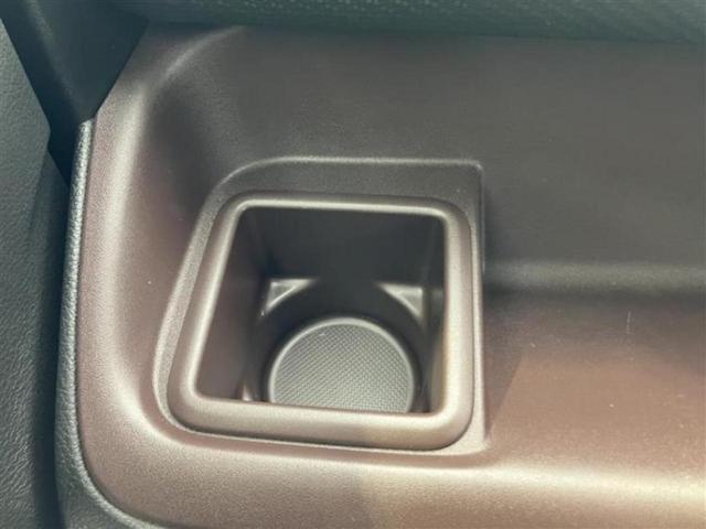 ソリオバンディット バンディットハイブリッドＭＶ　保証書／純正　９インチ　メモリーナビ／セーフティサポート（スズキ）／両側電動スライドドア／シートヒーター／全方位モニター／車線逸脱防止支援システム／ヘッドランプ　ＬＥＤ／Ｂｌｕｅｔｏｏｔｈ接続（33枚目）