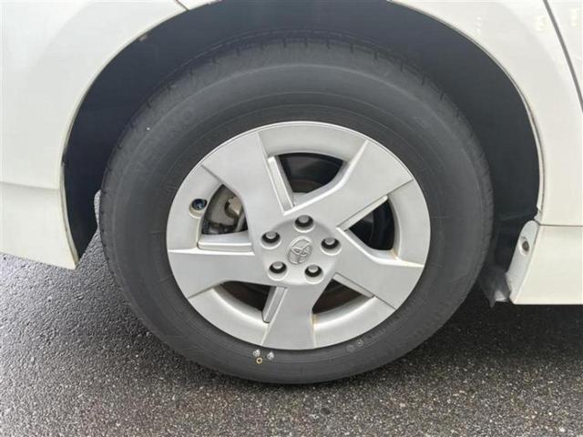 プリウス Ｓ　純正　ナビ／ドライブレコーダー　前後／Ｂｌｕｅｔｏｏｔｈ接続／ＥＴＣ／ＥＢＤ付ＡＢＳ／横滑り防止装置／バックモニター／ワンセグＴＶ／エアバッグ　運転席／エアバッグ　助手席／エアバッグ　サイド　ドラレコ（18枚目）