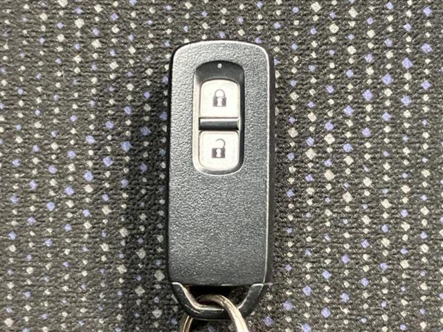 N-BOX G 新品タイヤ/保証書/社外 SDナビ/ヘッドランプ LED/Bluetooth接続/ETC/EBD付ABS/横滑り防止装置/アイドリングストップ/バックモニター/ワンセグTV/エアバッグ 運転席(42枚目)